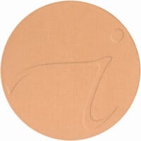 Pressad foundation i gyllene nyans